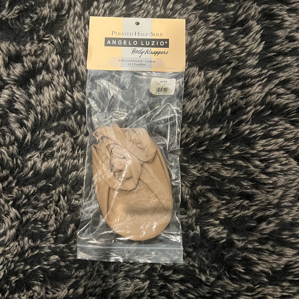 Body wrappers turners size 8